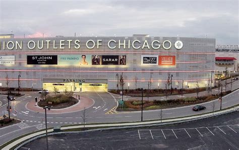 fashion outlets of chicago schedule.